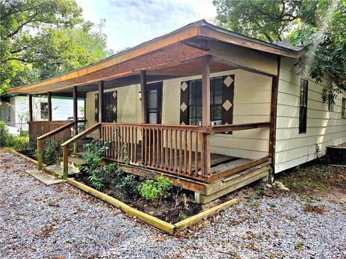 111 N Thompson Ct, Chickasaw, AL, 36611-1865 | Card Image
