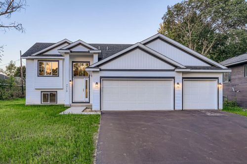 7710 Long Lake Rd, Mounds View, MN, 55112 | Card Image