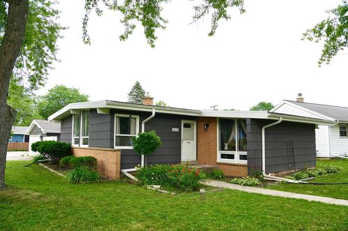 3579 W Parnell Ave, Milwaukee, WI, 53221-4080 | Card Image