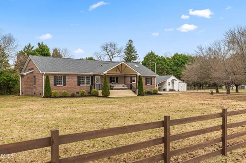 855 Debro Rd, Kenly, NC, 27542-9724 | Card Image