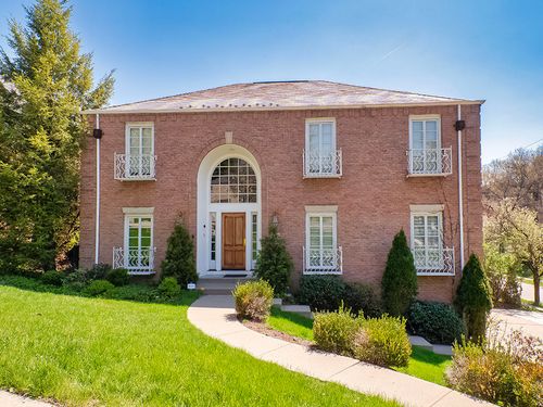 100 Rock Haven Ln, Mt Lebanon, PA, 15228-1800 | Card Image