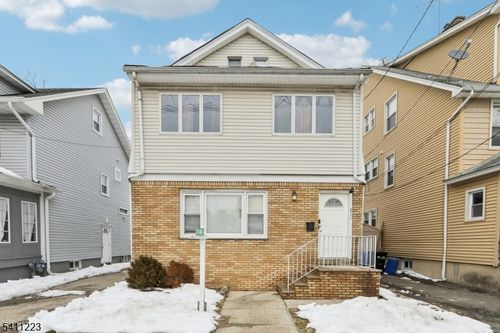 211 Newark Ave, Bloomfield, NJ, 07003-4947 | Card Image