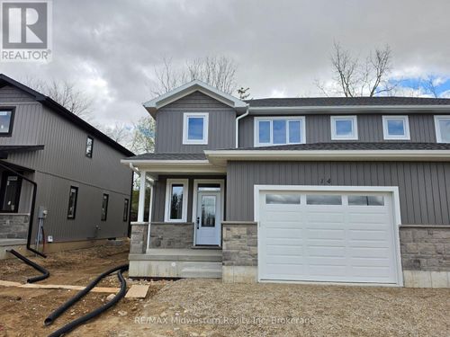 14 Roberts Street N, Huron East (Seaforth), ON, N0G1B0 | Card Image