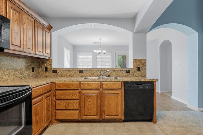 708 Sapphire Blvd, House other with 4 bedrooms, 2 bathrooms and null parking in Hewitt TX | Image 11