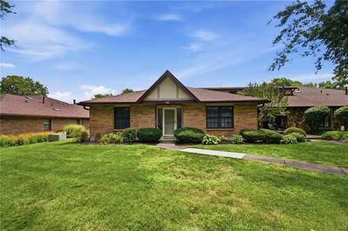 750 Pine Needles Dr, Washingtn Twp, OH, 45458-3326 | Card Image