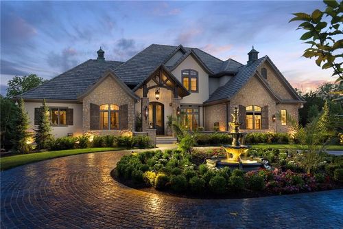 22005 W 74th St, Shawnee, KS, 66227-2101 | Card Image