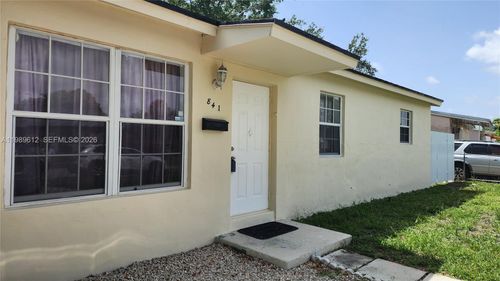 841-841 N 69th Ter, Hollywood, FL, 33024-7435 | Card Image