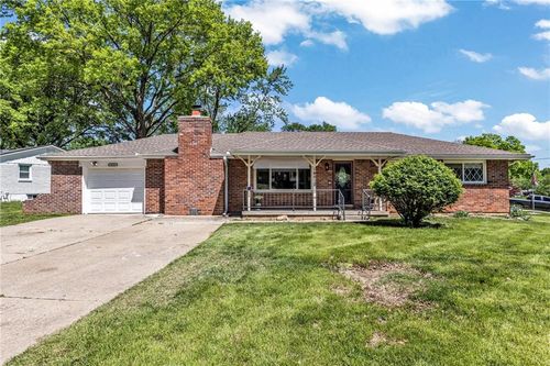 14512 E 37th St S, Independence, MO, 64055-3476 | Card Image