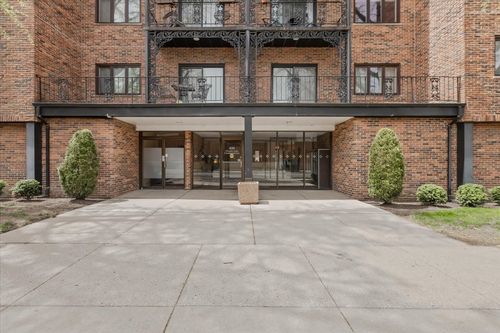 apt-306-434 Clinton Pl, River Forest, IL, 60305-2221 | Card Image