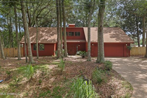 110 Simon Blvd, Ocean Springs, MS, 39564-5012 | Card Image