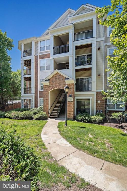 206-12921 Centre Park Cir, HERNDON, VA, 20171-5823 | Card Image