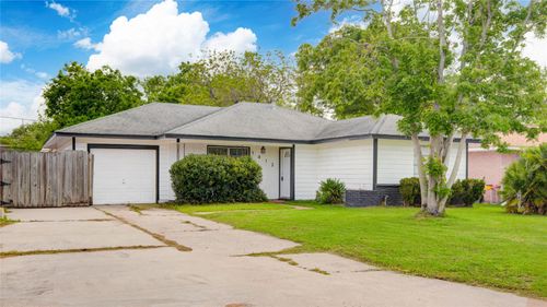 1412 W 10th St, Freeport, TX, 77541-5138 | Card Image