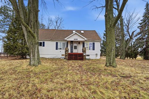 4380 Center Rd, Saginaw, MI, 48604-9404 | Card Image