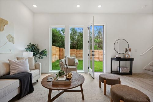 16101-401 N Bluff Dr, Austin, TX, 78745-4125 | Card Image