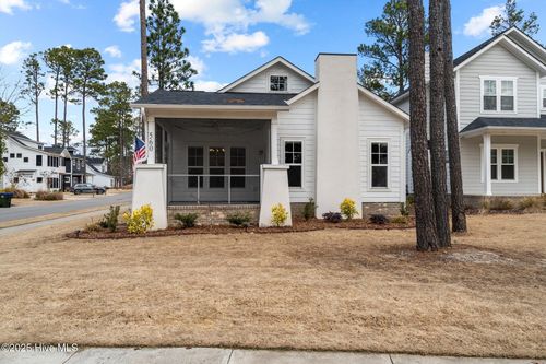 560 Wellers Way, Southern Pines, NC, 28387-7702 | Card Image