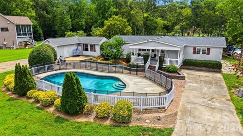 4520 Lake Dr, Sherrills Ford, NC, 28673-9221 | Card Image