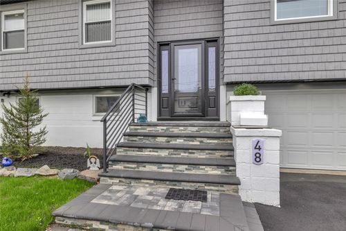 48 E 2nd St, Freeport, NY, 11520-5719 | Card Image