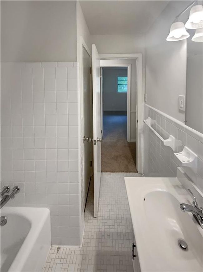 4246 Chestnut Grove Ln, House other with 3 bedrooms, 2 bathrooms and null parking in Austell GA | Image 10