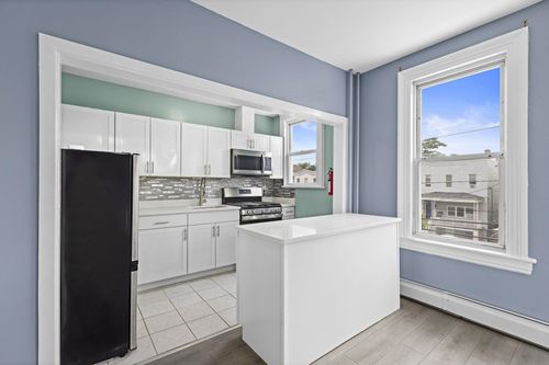 2-209 Danforth Ave, Jersey City, NJ, 07305-2625 | Card Image