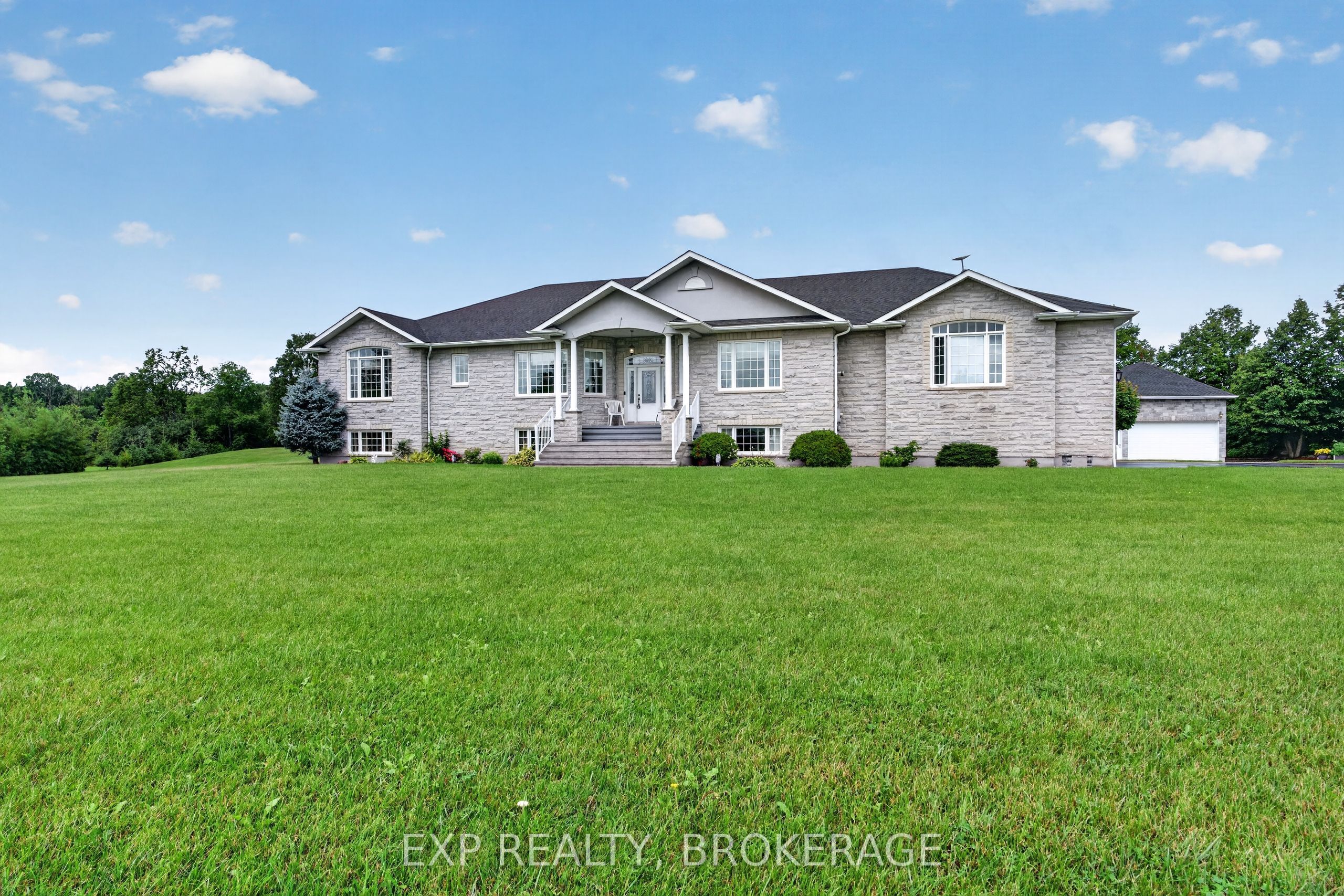 Residential in Frontenac 3