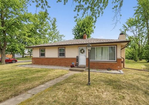 7934 N Edgeworth Drive, Milwaukee, WI, 53223 | Card Image