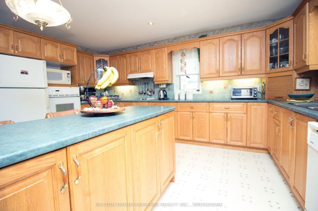 4907 Alex Mclean Lane, House other with 3 bedrooms, 3 bathrooms and 4 parking in Battersea ON | Image 10
