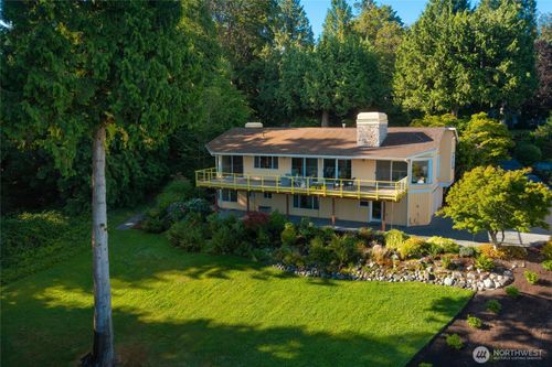9175 Great Blue Heron Ln, Blaine, WA, 98230-9330 | Card Image