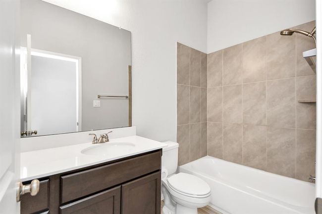13208 Sage Meadow Ln, House other with 3 bedrooms, 2 bathrooms and 2 parking in Pearland TX | Image 28