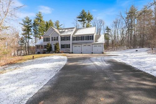 16 Horseshoe Rd, Windham, NH, 03087-2339 | Card Image