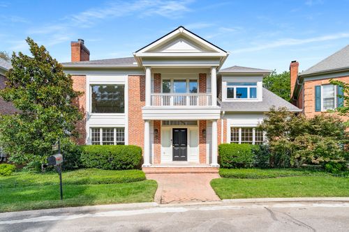 303 Saint James Park, Nashville, TN, 37215-2447 | Card Image