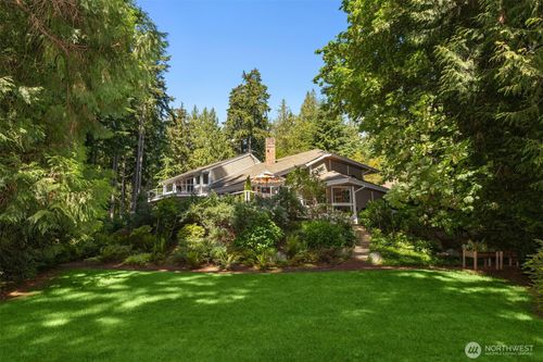 4560 Island Ave Ne, Bainbridge Island, WA, 98110-2054 | Card Image