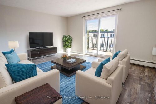 16-320 Queen St E, Fergus, ON, N1M1T4 | Card Image