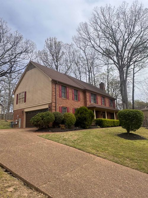 416 Locust Grove Dr, Cordova, TN, 38018-7418 | Card Image