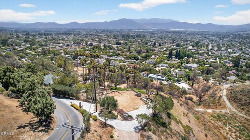 375 W Highland Dr, Camarillo, CA, 93010 | Card Image