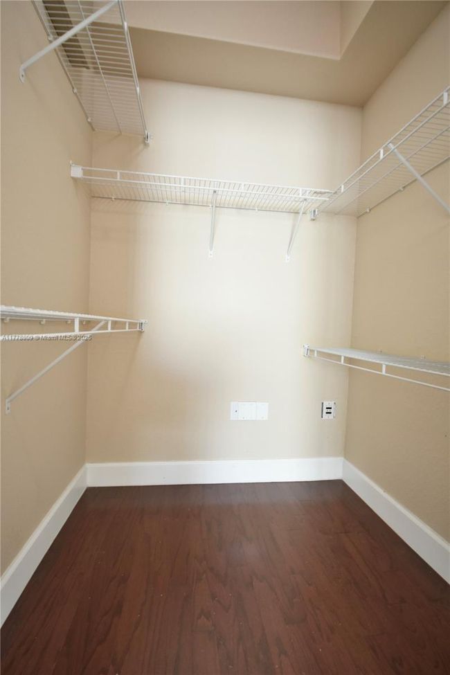 APT-429 - 6001 Sw 70 Th St, Condo with 3 bedrooms, 2 bathrooms and null parking in South Miami FL | Image 31