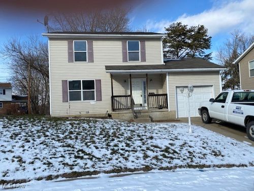 515 Flamos Cir Ne, Canton, OH, 44704-1921 | Card Image