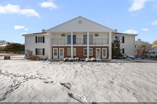 49 University Drive, Fond Du Lac, WI, 54935 | Card Image