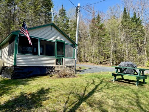 hedgehog-15 Wilson Pond Road, Greenville, ME, 04441 | Card Image