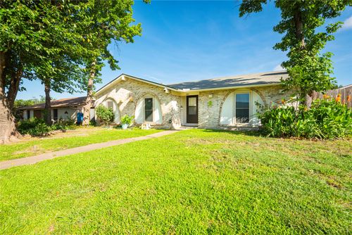 3215 Rockne Ln, Mesquite, TX, 75150-2247 | Card Image