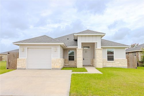 1501 Days End Dr, Corpus Christi, TX, 78417-3063 | Card Image