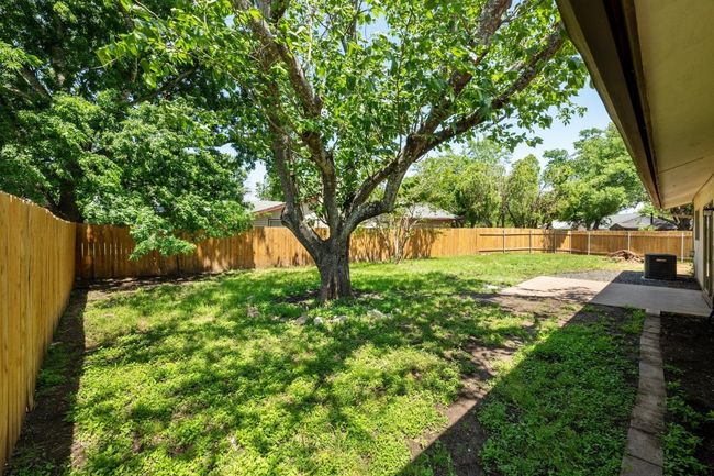 10412 Firethorn Ln, House other with 3 bedrooms, 2 bathrooms and 4 parking in Austin TX | Image 30