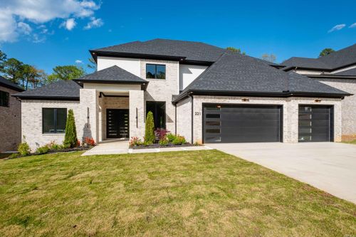 221 Abington Cir, Little Rock, AR, 72223-8052 | Card Image