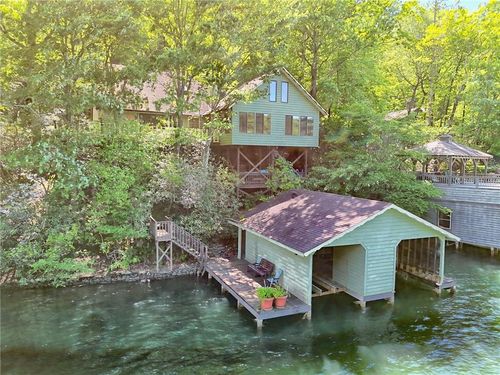 15 Imperial Ln, Clayton, GA, 30525-3500 | Card Image