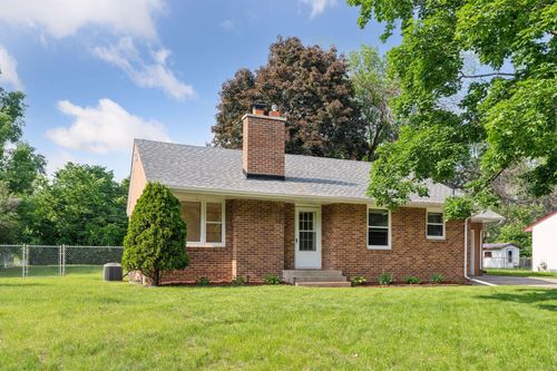 515 66th Ave Ne, Fridley, MN, 55432-4404 | Card Image