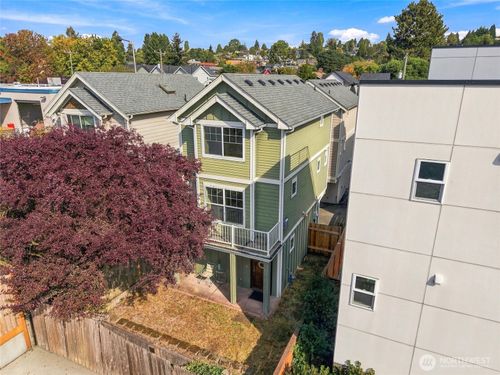 6211 7th Ave Nw, Seattle, WA, 98107-2137 | Card Image