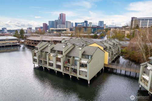 apt-208-7 Lake Bellevue Dr, Bellevue, WA, 98005-2425 | Card Image