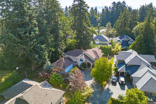 5071 Clutesi St, Saanich, BC, V8Y1X5 | Card Image