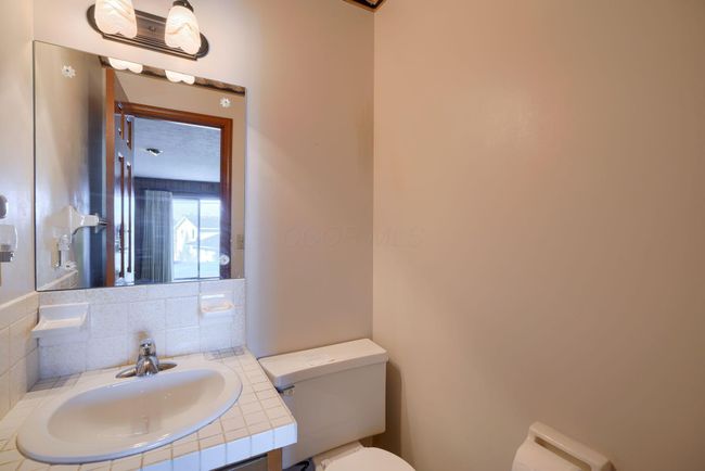 416 Crestview Dr Ne, House other with 4 bedrooms, 3 bathrooms and null parking in Lancaster OH | Image 32
