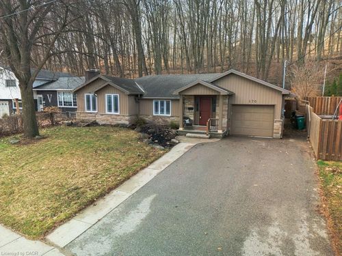 170 Tait St, Cambridge, ON, N1S3G3 | Card Image
