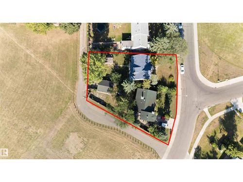 11026 110 Ave Nw, Edmonton, AB, T5H1H9 | Card Image